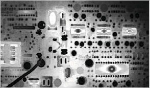 经过预处理的印制电路板红外热成像